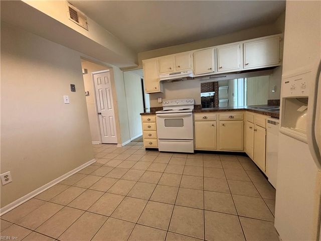 441 Woodlake RD, Virginia Beach, VA 23452
