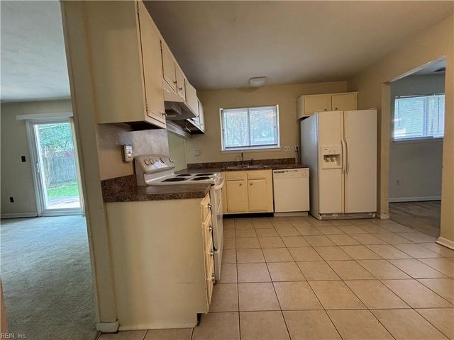 441 Woodlake RD, Virginia Beach, VA 23452