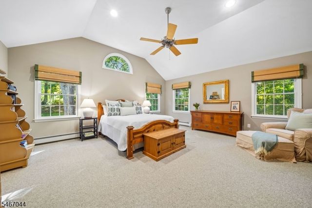 45 Wayland Dr, Verona Twp., NJ 07044