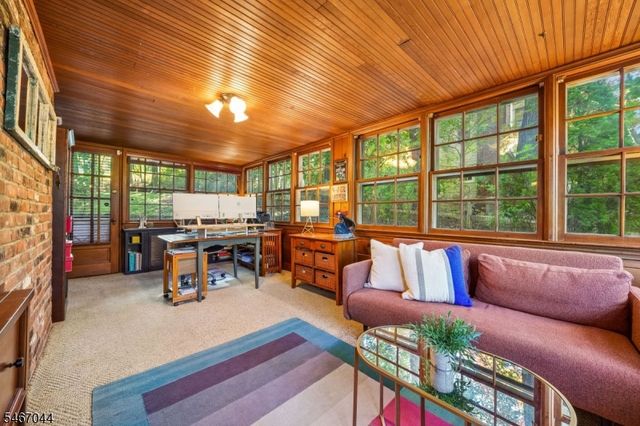 45 Wayland Dr, Verona Twp., NJ 07044