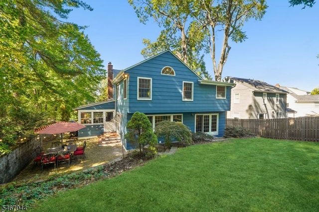 45 Wayland Dr, Verona Twp., NJ 07044
