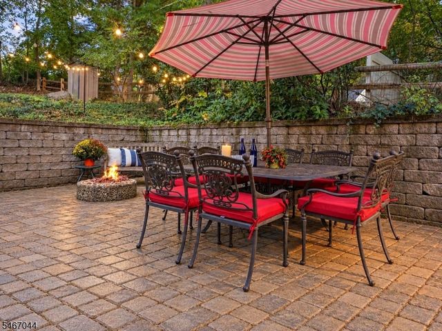45 Wayland Dr, Verona Twp., NJ 07044