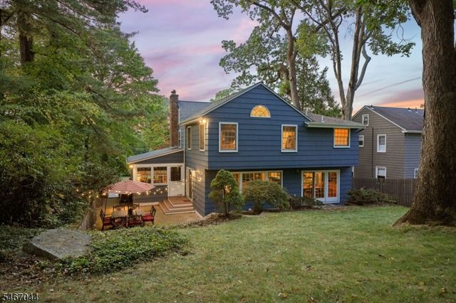 45 Wayland Dr, Verona Twp., NJ 07044