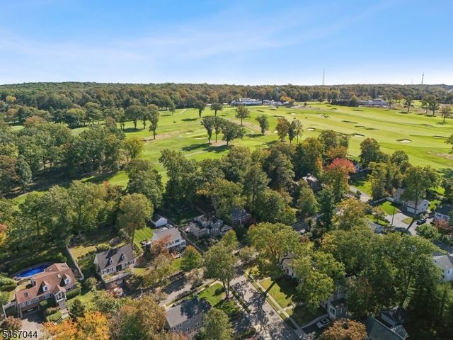 45 Wayland Dr, Verona Twp., NJ 07044
