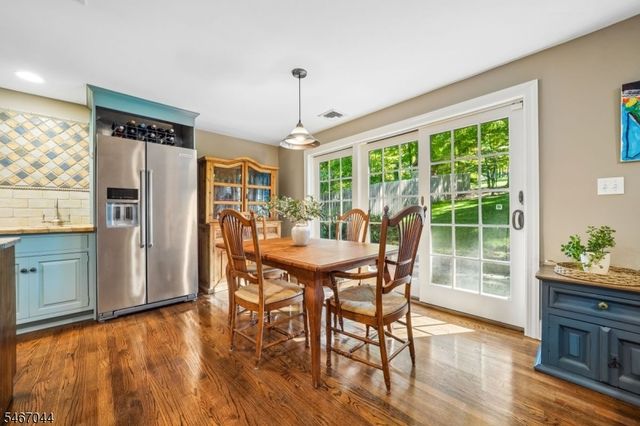45 Wayland Dr, Verona Twp., NJ 07044