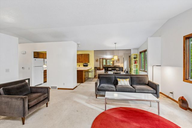17780 Jamaica Circle, Lakeville, MN 55044