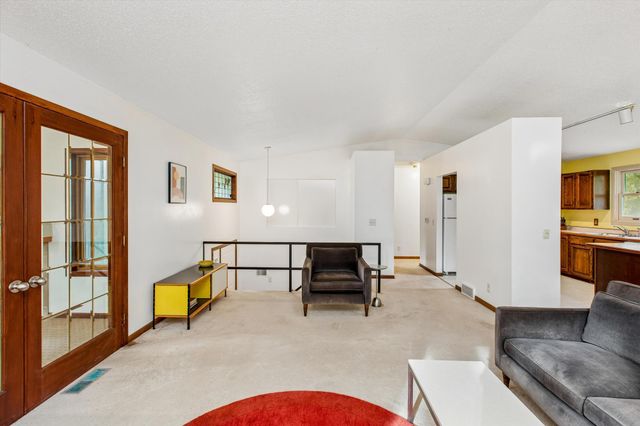 17780 Jamaica Circle, Lakeville, MN 55044