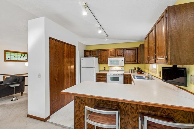 17780 Jamaica Circle, Lakeville, MN 55044
