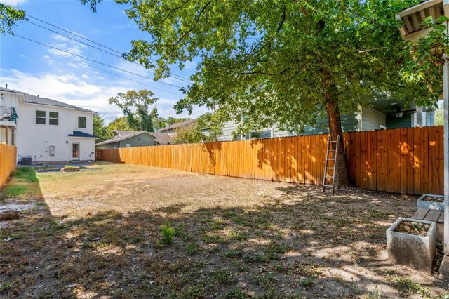 1121 Walton LN B, Austin, TX 78721