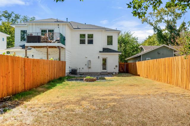 1121 Walton LN B, Austin, TX 78721
