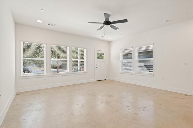 1121 Walton LN B, Austin, TX 78721