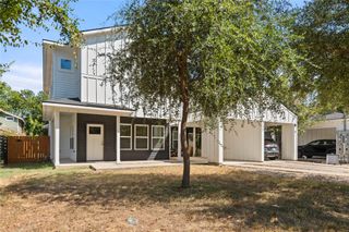 1121 Walton LN B, Austin, TX 78721