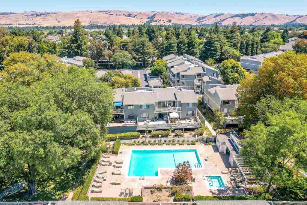 Image 23 of property listing at 3530 3530 Oakwood Terrace #102, Fremont, CA 94536