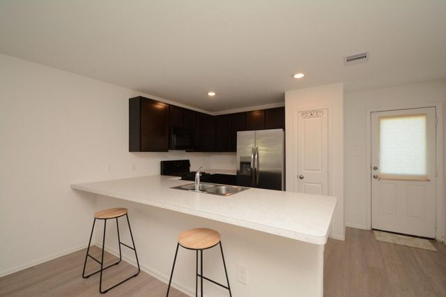 379 Jewett Meadow Drive, Magnolia, TX 77354