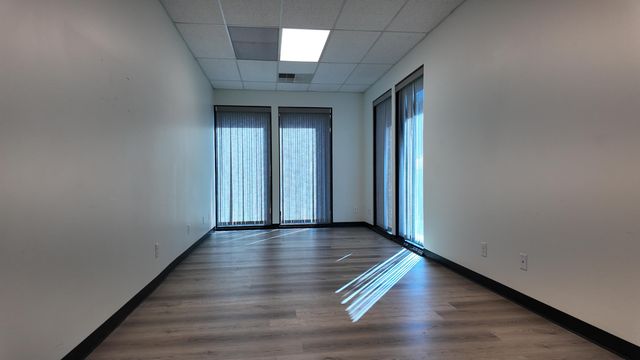 101 State Drive Suite E, Hollister, MO 65672