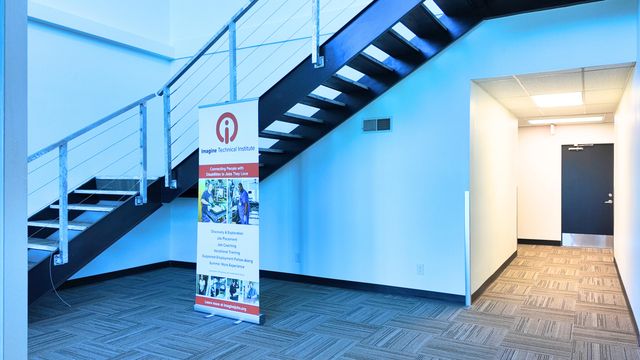 101 State Drive Suite E, Hollister, MO 65672