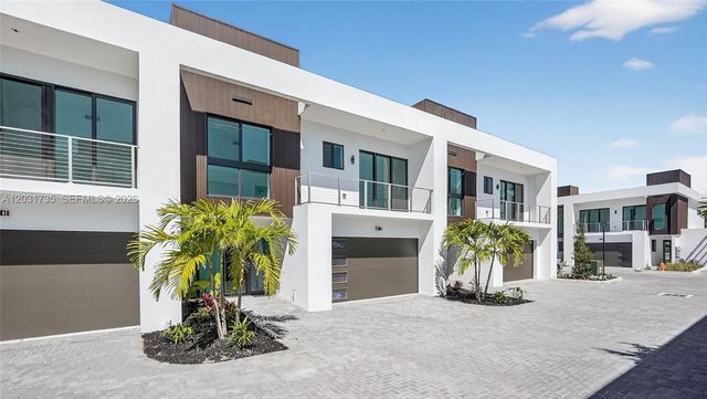 4624 SW 32nd Avenue A3, Dania Beach, FL 33312