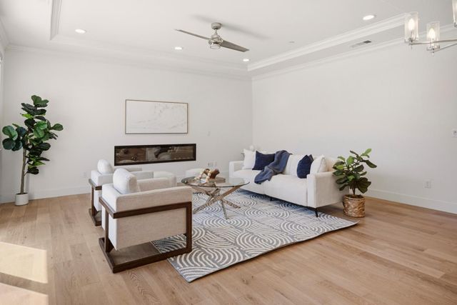 1181 McClellan Street, Hollister, CA 95023