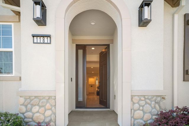 1181 McClellan Street, Hollister, CA 95023