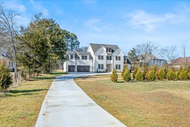 10541 E Brainerd Road, Apison, TN 37302