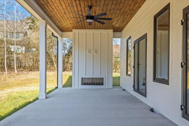 10541 E Brainerd Road, Apison, TN 37302