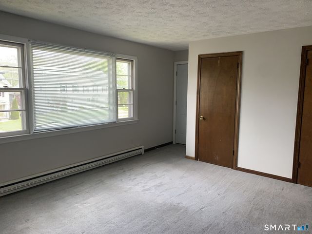 389 King Street, Bristol, CT 06010