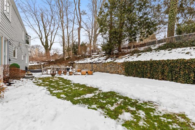 24 Old Well Road, Purchase, NY 10577