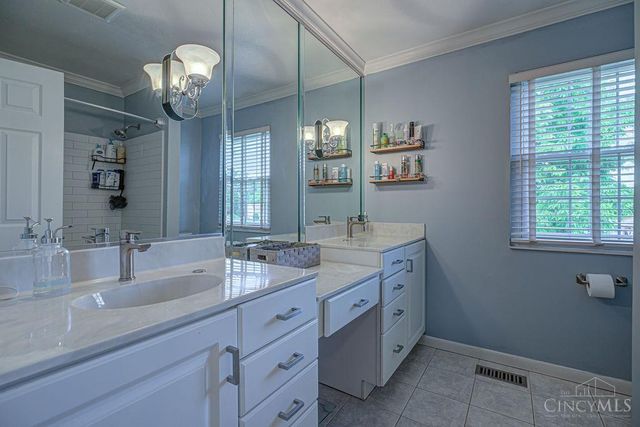 184 Spyglass Court, Delhi Twp, OH 45238