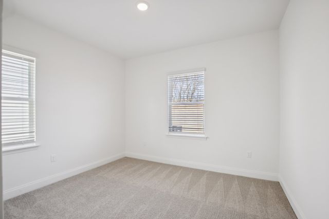 131 Dahlia Dr, La Vergne, TN 37086