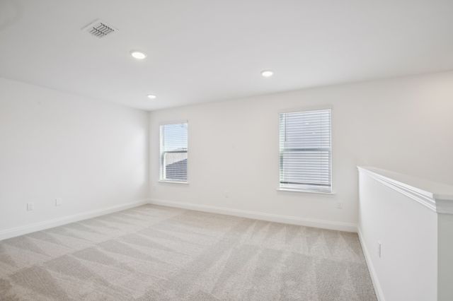 131 Dahlia Dr, La Vergne, TN 37086