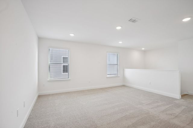 131 Dahlia Dr, La Vergne, TN 37086