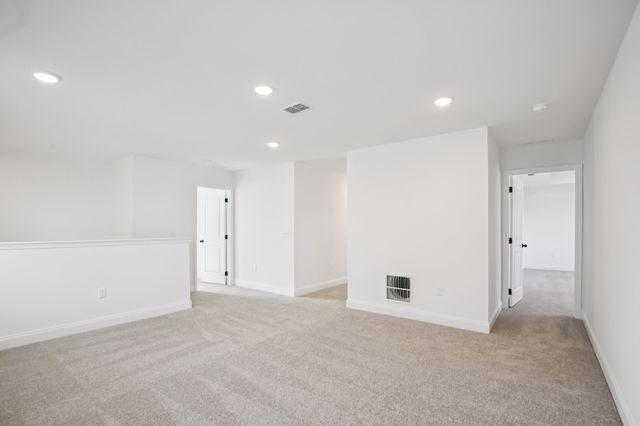 131 Dahlia Dr, La Vergne, TN 37086