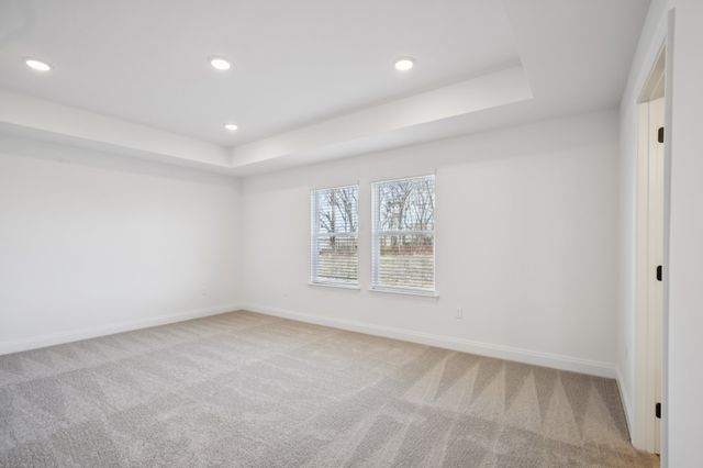 131 Dahlia Dr, La Vergne, TN 37086