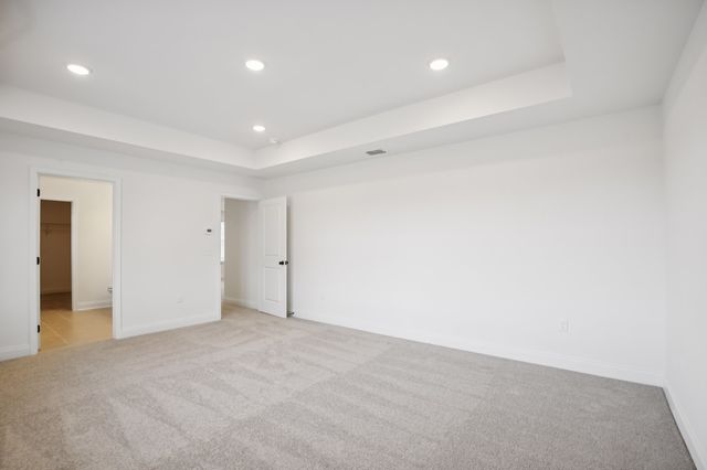 131 Dahlia Dr, La Vergne, TN 37086