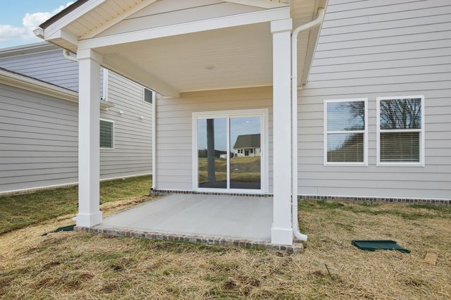 131 Dahlia Dr, La Vergne, TN 37086