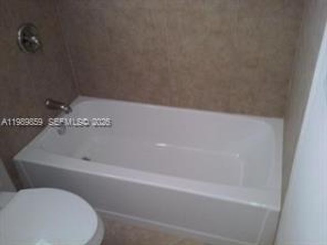 2311 NW 7th St, Fort Lauderdale, FL 33311