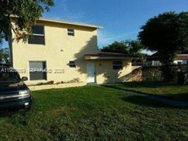 2311 NW 7th St, Fort Lauderdale, FL 33311