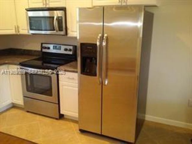 2311 NW 7th St, Fort Lauderdale, FL 33311