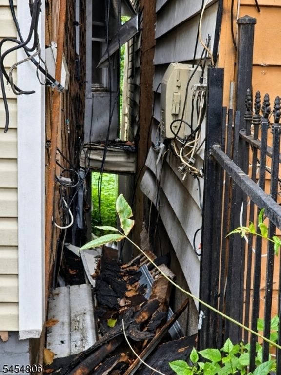 92 Garside St, Newark City, NJ 07104 — photo 4