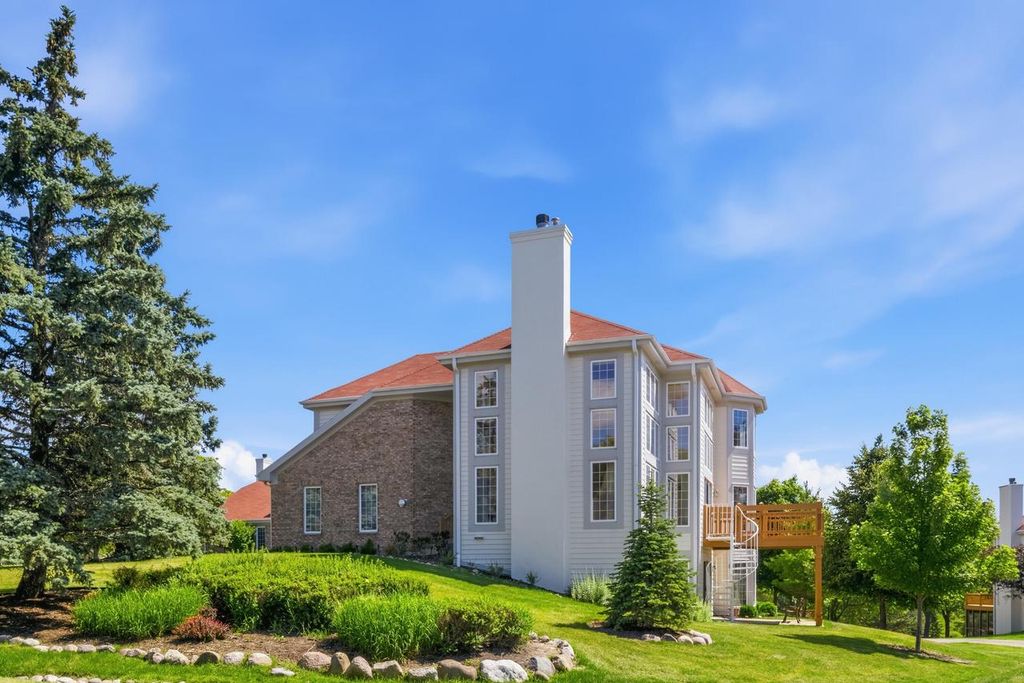 1505 Highland DRIVE, Lake Geneva, WI 53147