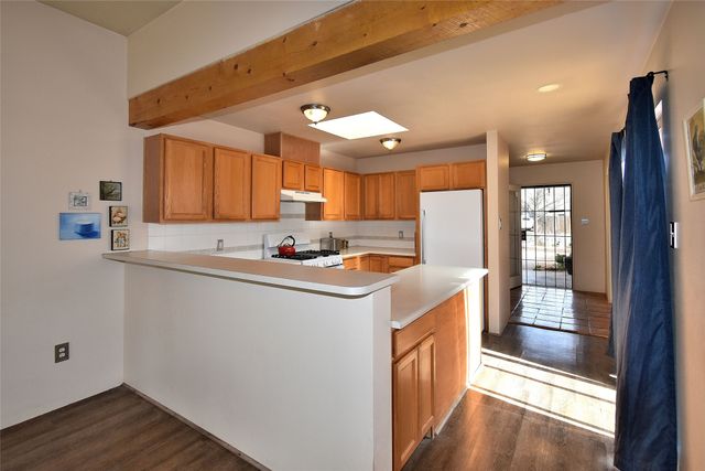 1558 Calle Angelina, Santa Fe, NM 87507