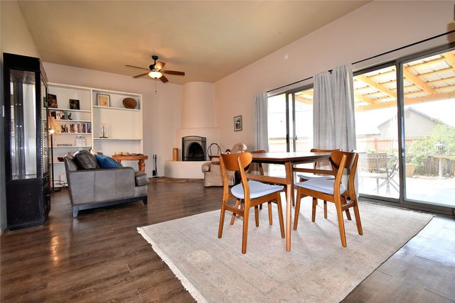 1558 Calle Angelina, Santa Fe, NM 87507