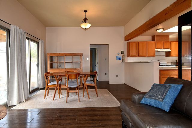 1558 Calle Angelina, Santa Fe, NM 87507