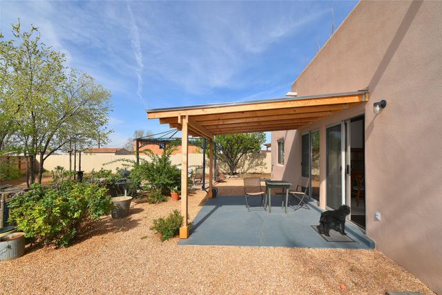 1558 Calle Angelina, Santa Fe, NM 87507