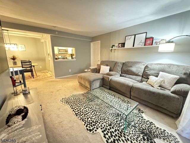 322 Stratford Pl 322, Bridgewater Twp., NJ 08805