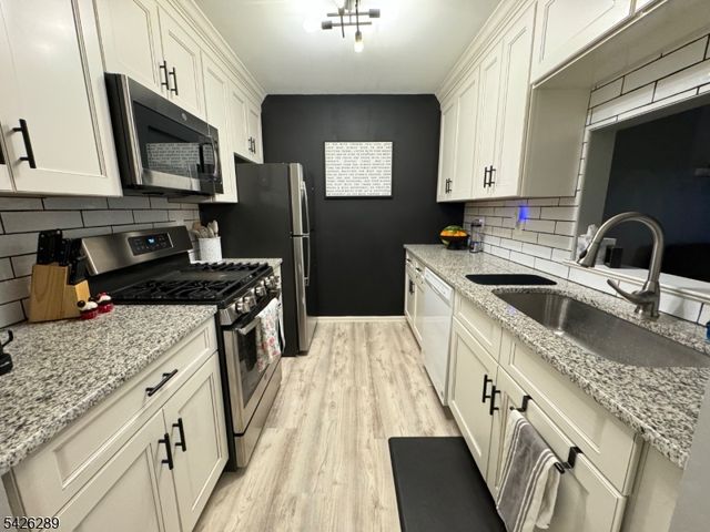 322 Stratford Pl 322, Bridgewater Twp., NJ 08805