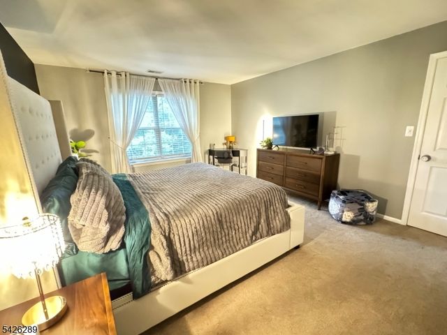 322 Stratford Pl 322, Bridgewater Twp., NJ 08805