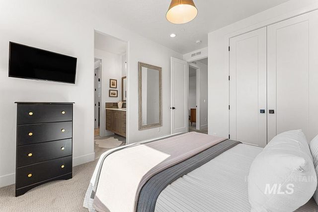 5788 E Marmount, Boise, ID 83716