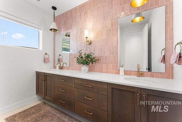 5788 E Marmount, Boise, ID 83716