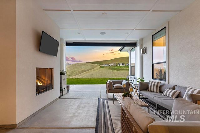 5788 E Marmount, Boise, ID 83716